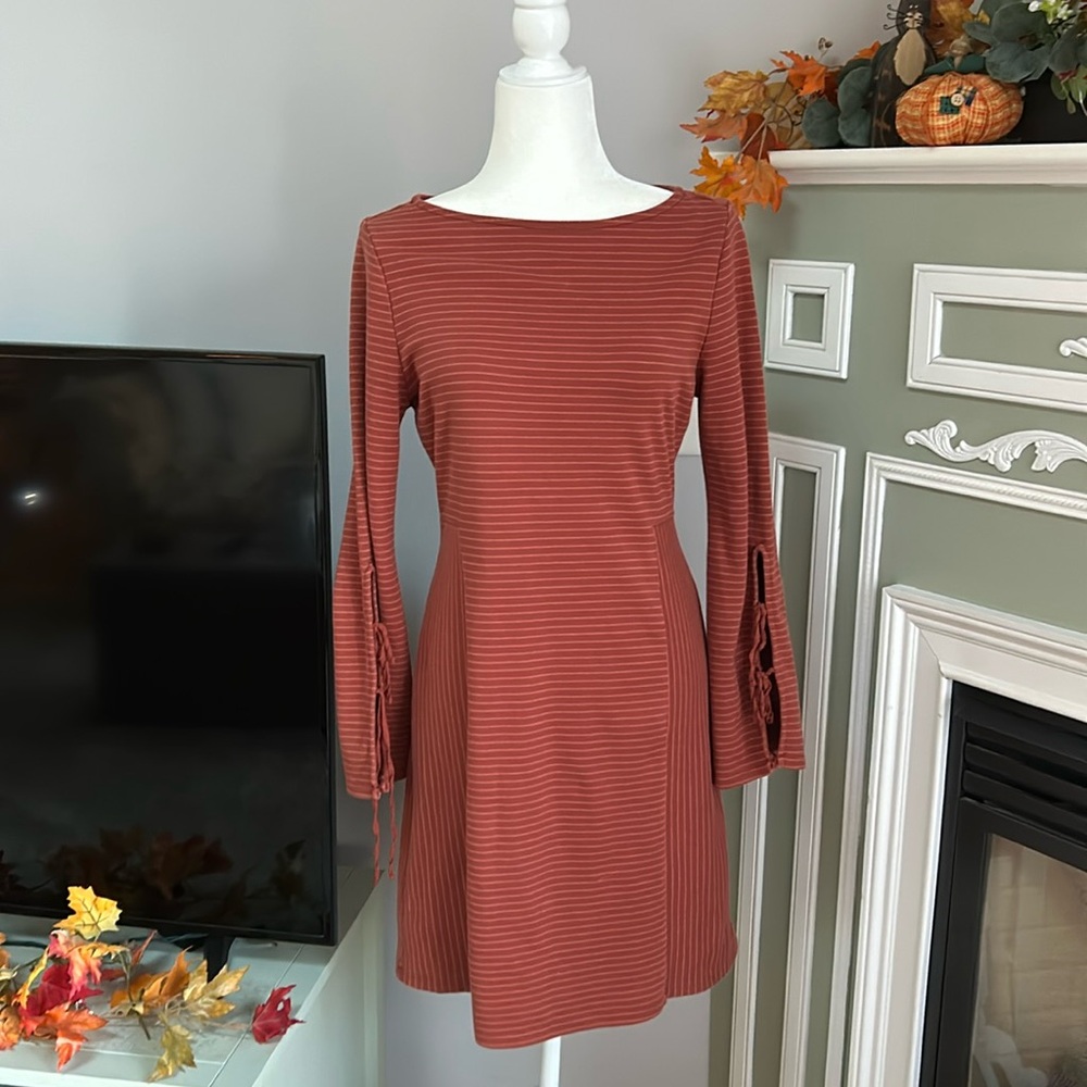 Summer & Sage knit dress